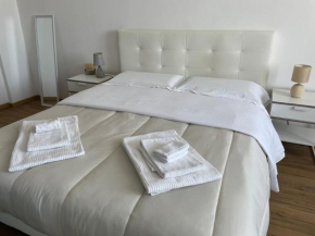 Cavour16 rent bedrooms